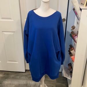 Boutique style dress size L NWT.